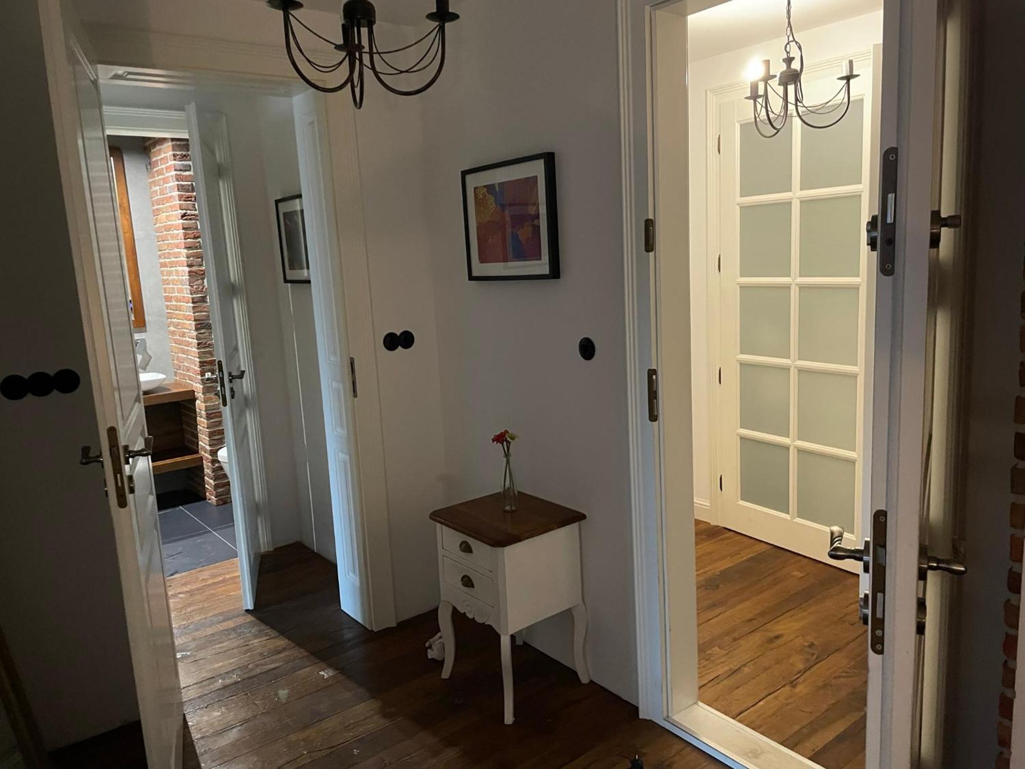 Royal Oak - 3bd 2ba With Parking And River View