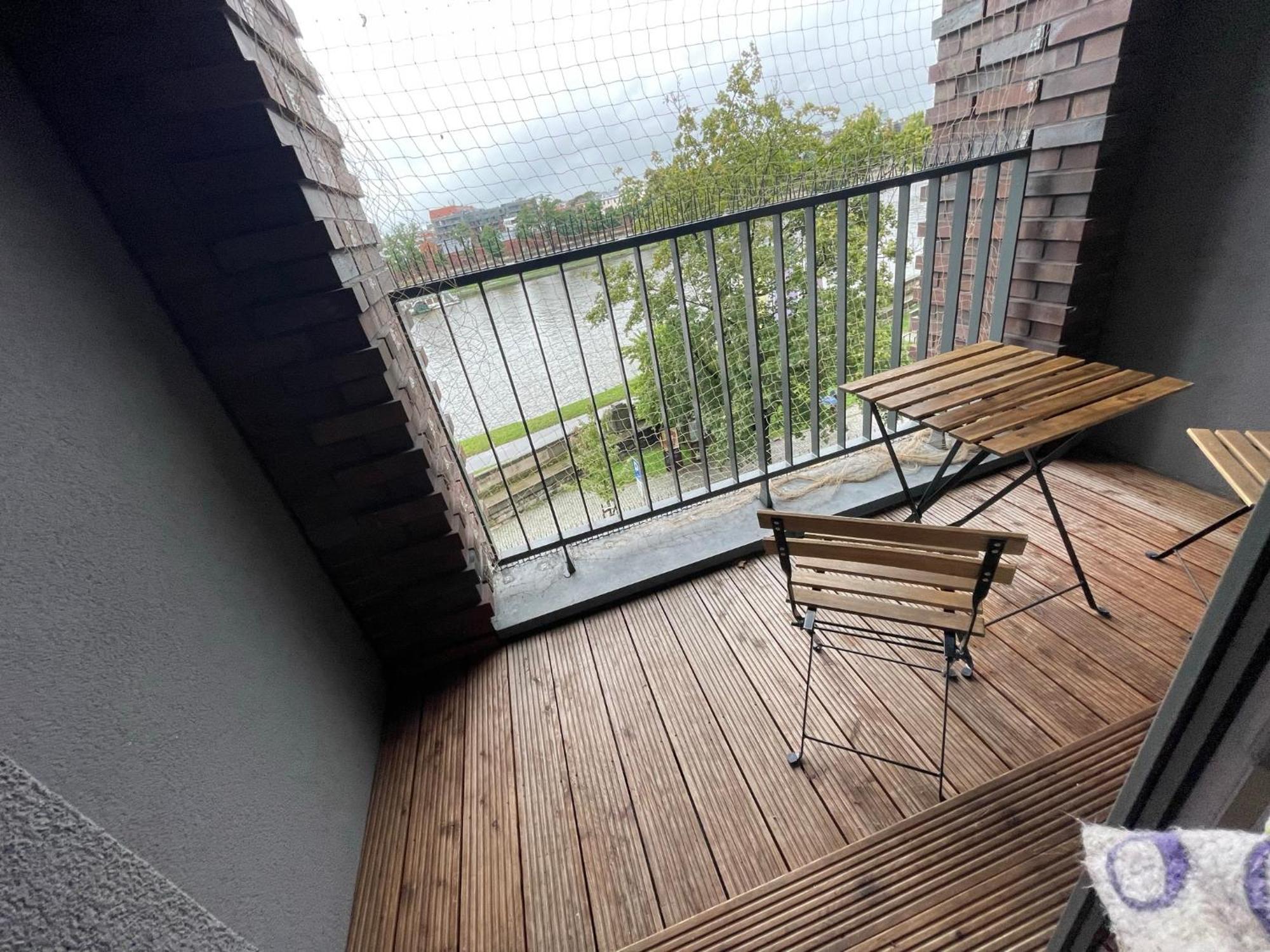Royal Oak - 3bd 2ba With Parking And River View * Krakow