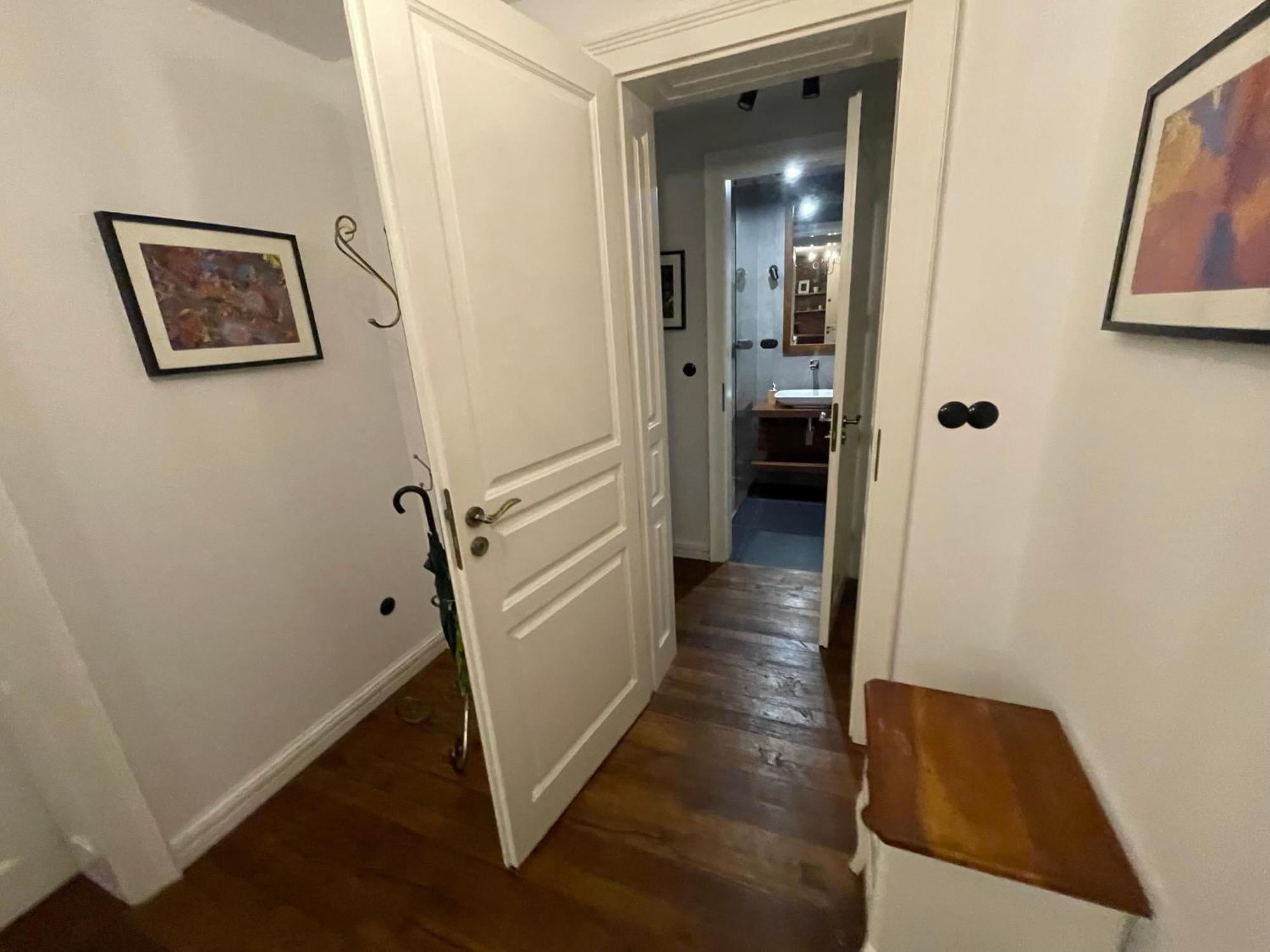 Royal Oak - 3bd 2ba With Parking And River View Leilighet